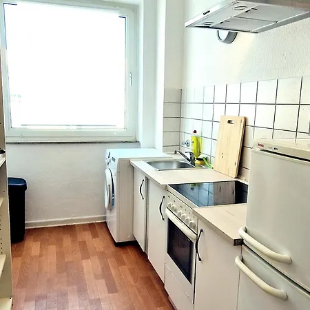 Optimus Rooms - Modern Apartment With Private Garage And U79 To Duesseldorf Fair 公寓 *