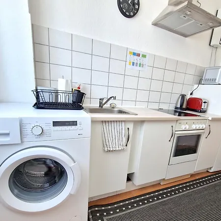 Optimus Rooms - Modern Apartment With Private Garage And U79 To Duesseldorf Fair * 杜伊斯堡