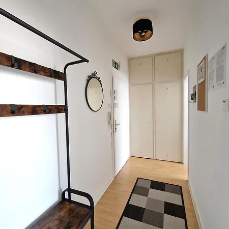 Optimus Rooms - Modern Apartment With Private Garage And U79 To Duesseldorf Fair * Ντούισμπουργκ
