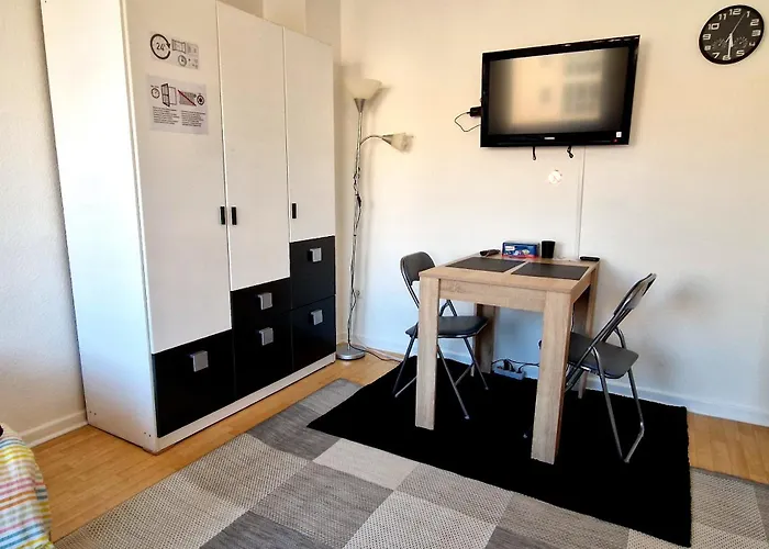 Messezimmer Duesseldorf - Essen - Work And Travel - Free Parking And Wifi Duisburg