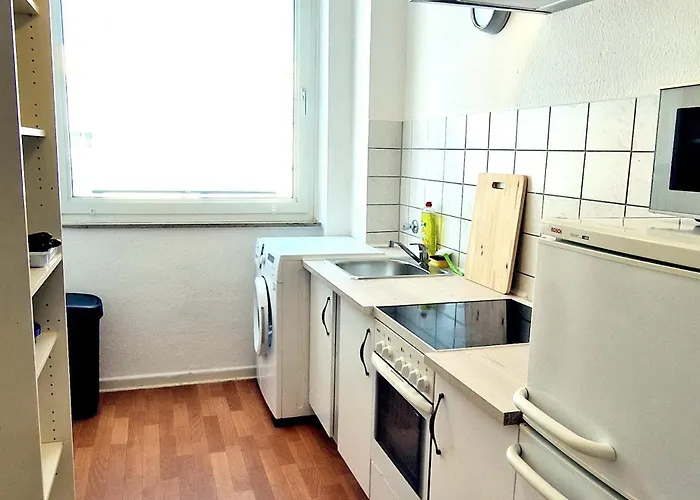 Messezimmer Duesseldorf - Essen - Work And Travel - Free Parking And Wifi Апартаменты *